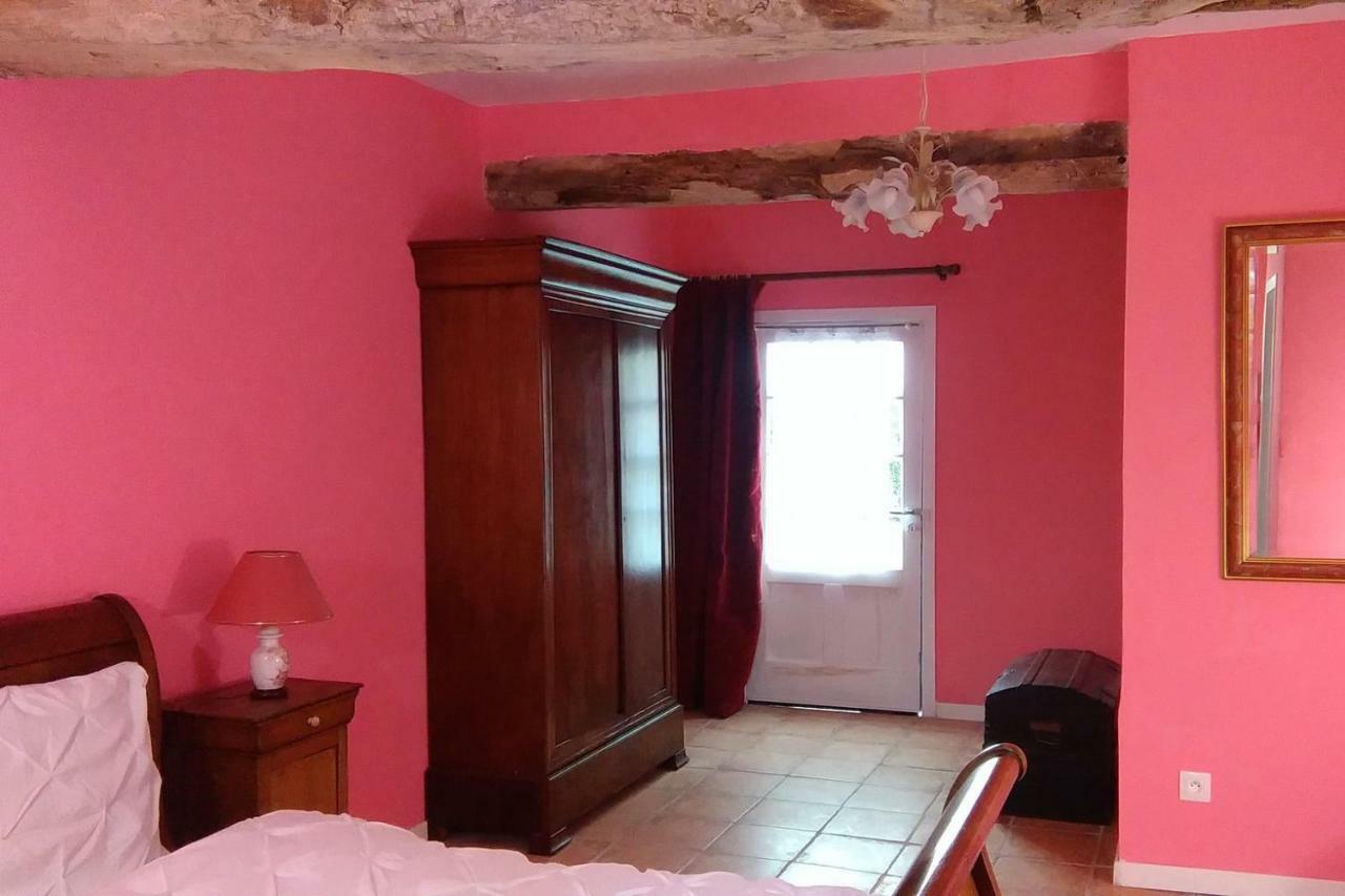 Le Douitel Panzió Roncey Kültér fotó